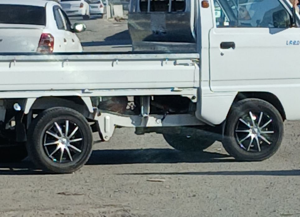 Labo yuk tashish xizmati