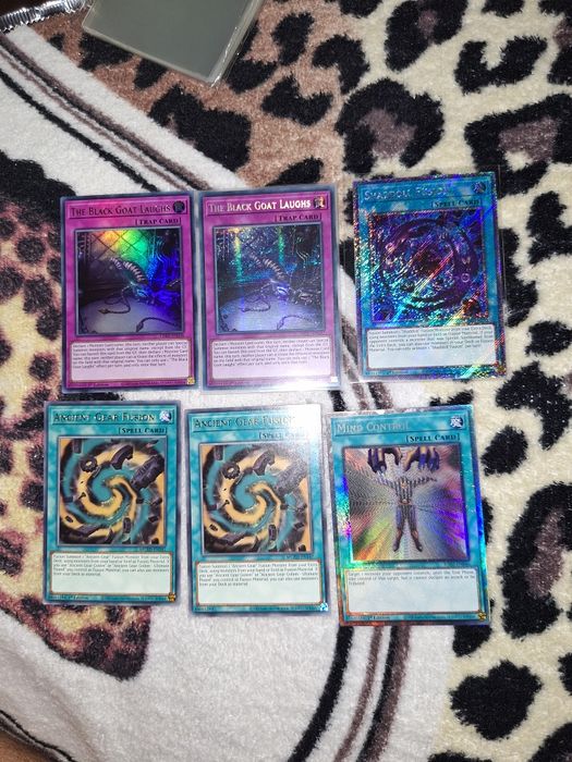 Yu Gi Oh! Колекционерски Карти!