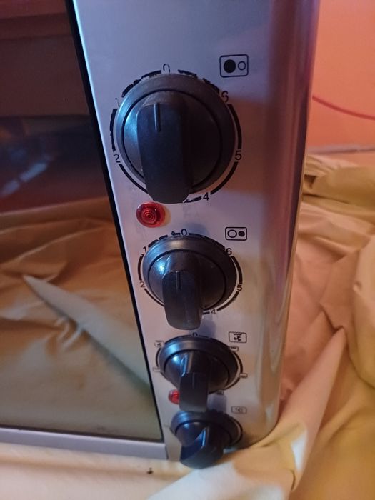 Печка с индукционен плот и въртящ въздух