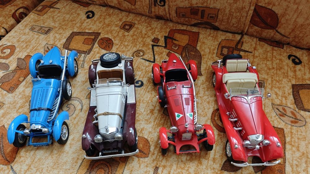 Лот 4бр ретро колички 1/18 Bburago made in Italy