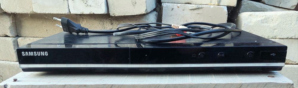 DVD плееры две штуки