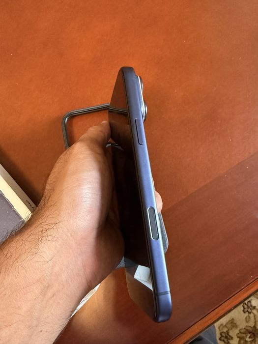 Продам или обменяю iphone 17 pro max 256