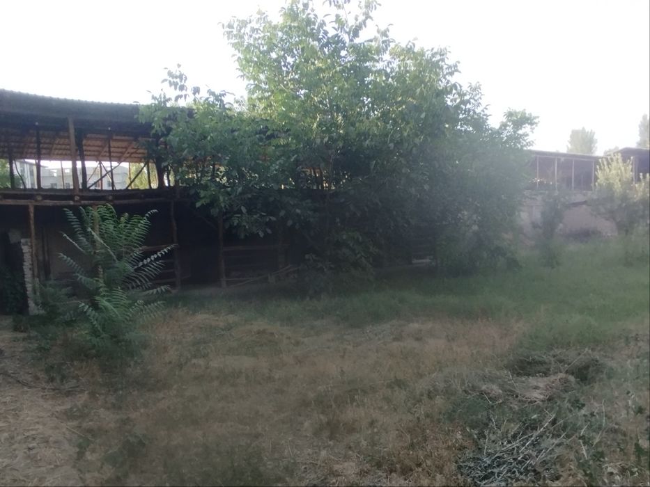 Участка сотилади