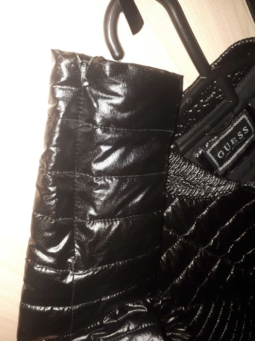 Куртка Guess продам