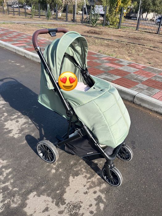 Продам детскую коляску