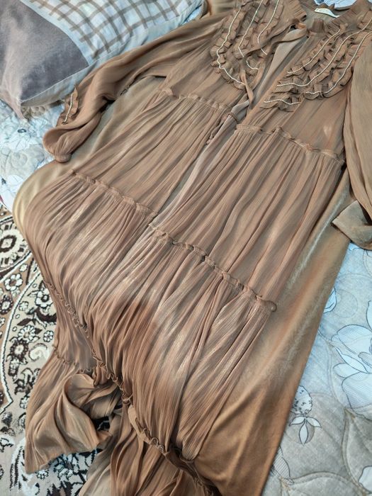 Ayollar kiyimi vecherniy va abaya