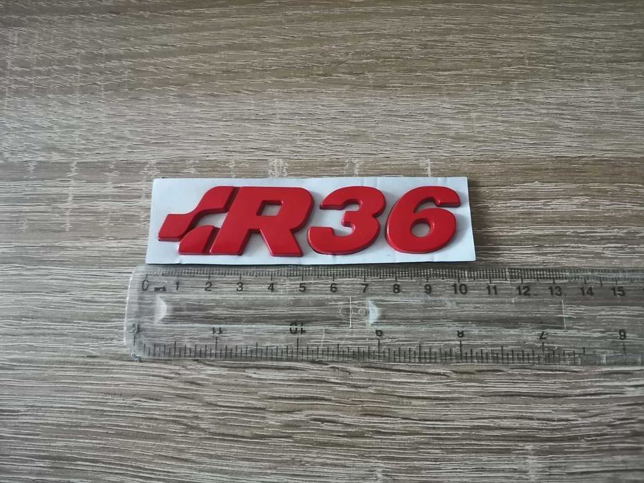 Volkswagen R36 червен надпис
