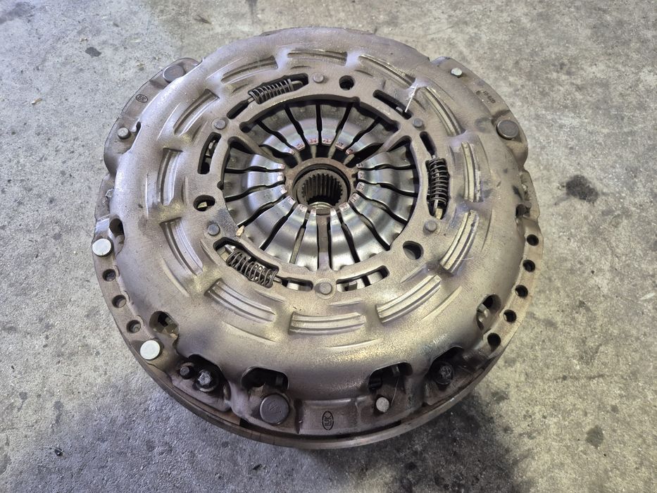 Съединител маховик Мерцедес ОМ651 2.2 2.5cdi W212 W204 Mercedes OM651