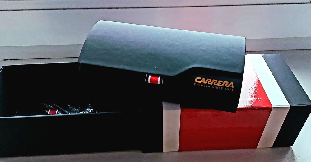Ochelari soare Carrera
