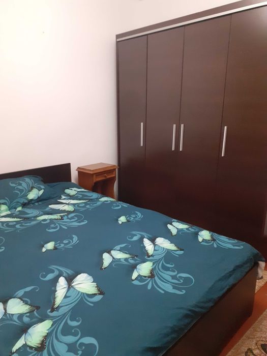 Închiriez apartament semidecomandat sector 6