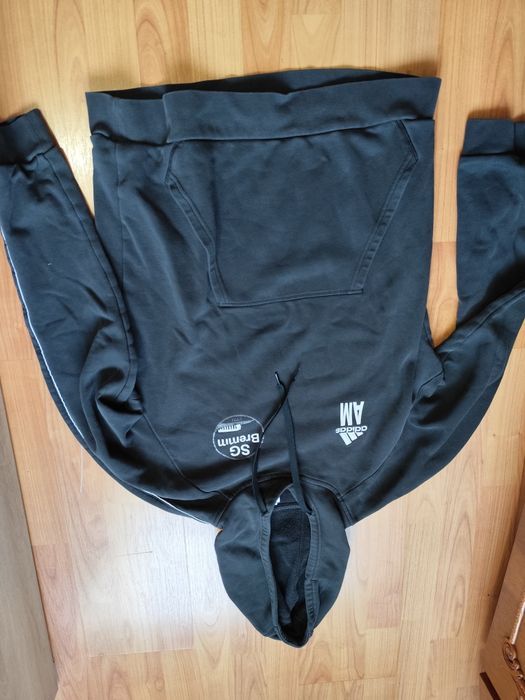 Adidas, hanorac cu gluga