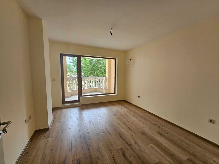 Тристаен Апартамент с паркомясто в  комплекс Varna South Bay Beach Residence - гр. Варна