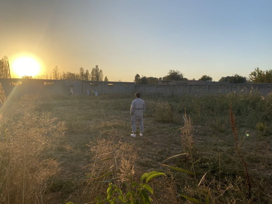 Qibray  tumani Vadakanal 3 Sotix yer sotiladi