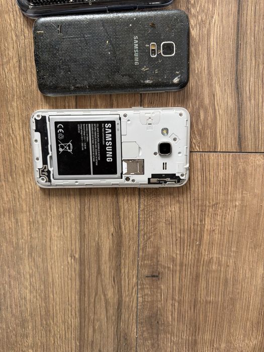 Vand telefoane samsung