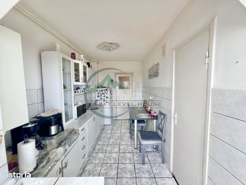 Apartament 3 camere, decomandat