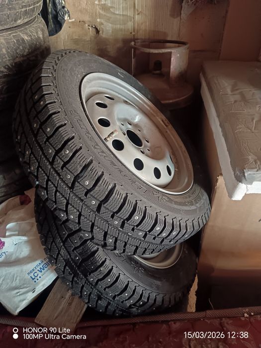 Продам зимний комплект резины с дисками