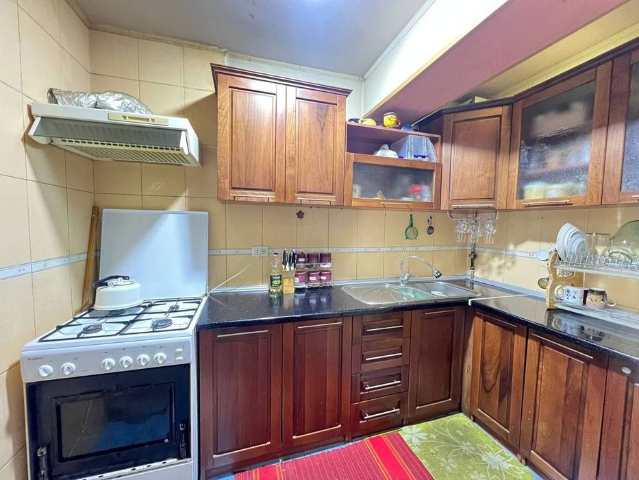 Квартира Юнус Абад 18, 4/1/4, 89м2, можно под офис, 98000у.е.