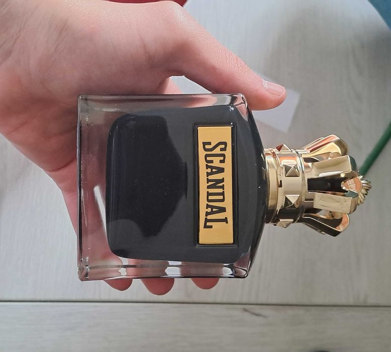 Jpg sacndal pour homme le parfum