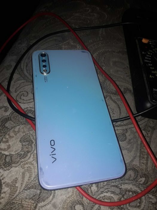 Смартфон Vivo v17 neo