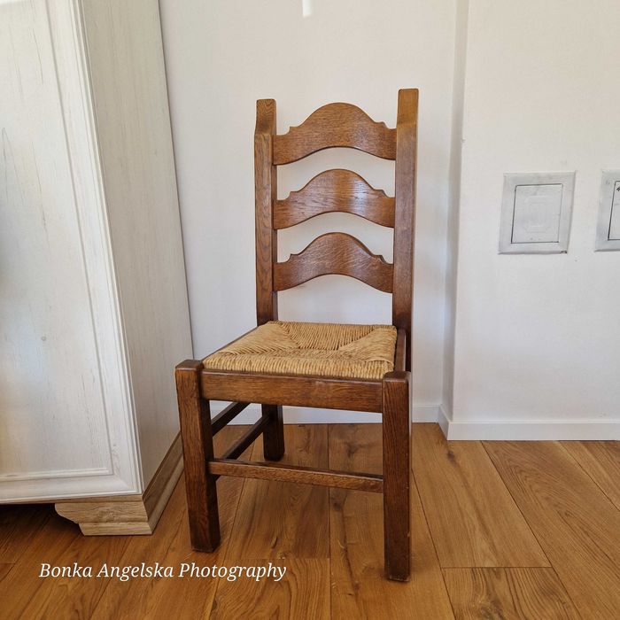 Масивни дъбови столове