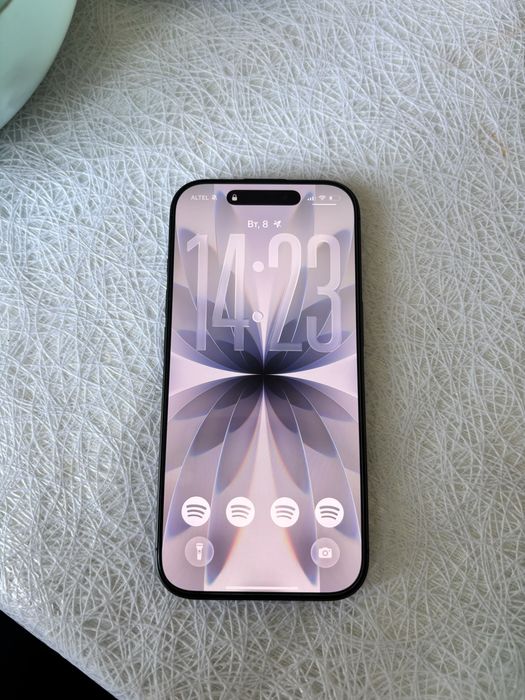 Продам iphone 17
