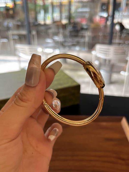 Кварцов дамски часовник Cartier Baignoire Mini