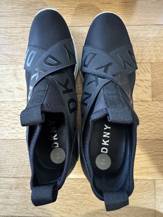 Сникърси DKNY удобни и леки