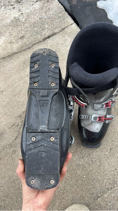 Лыжи с креплением, ботинки