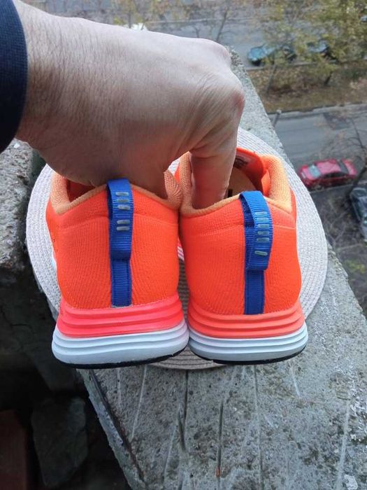 Nike Flyknit Lunaron, marime 40.5, UK 6.5 (25.5 cm) made in Vietnam.