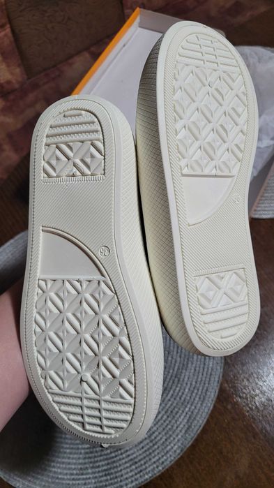 Маратонки нови унисекс