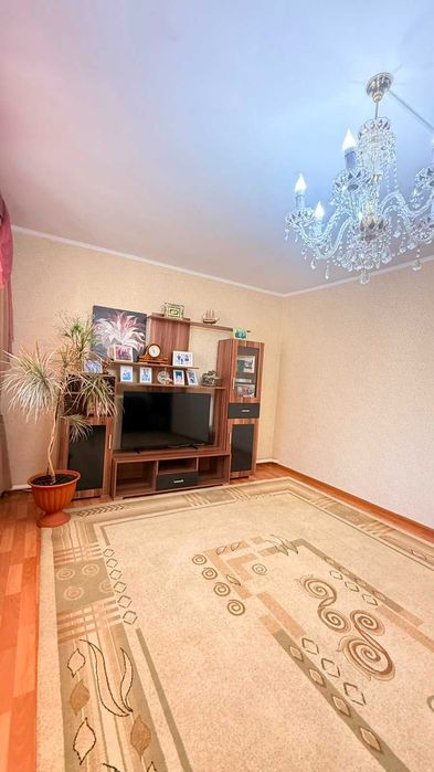 Продам 2 дома в центре 39 млн