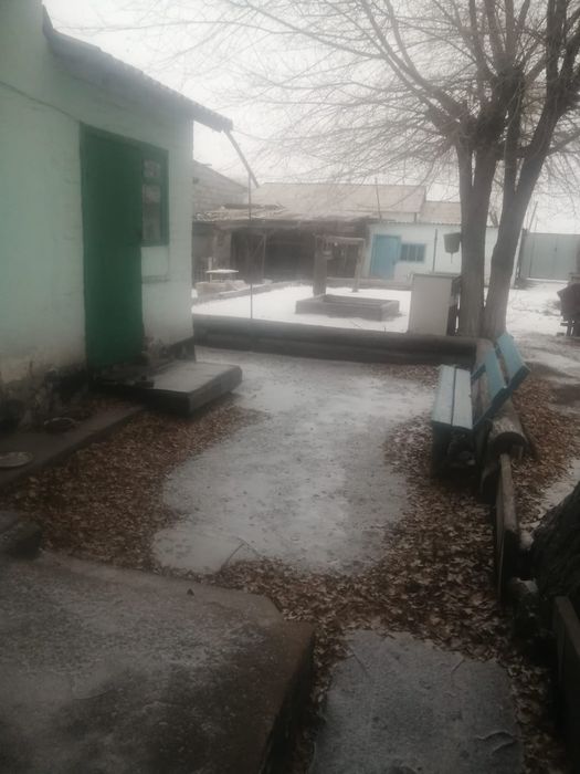 Продаётся полдома