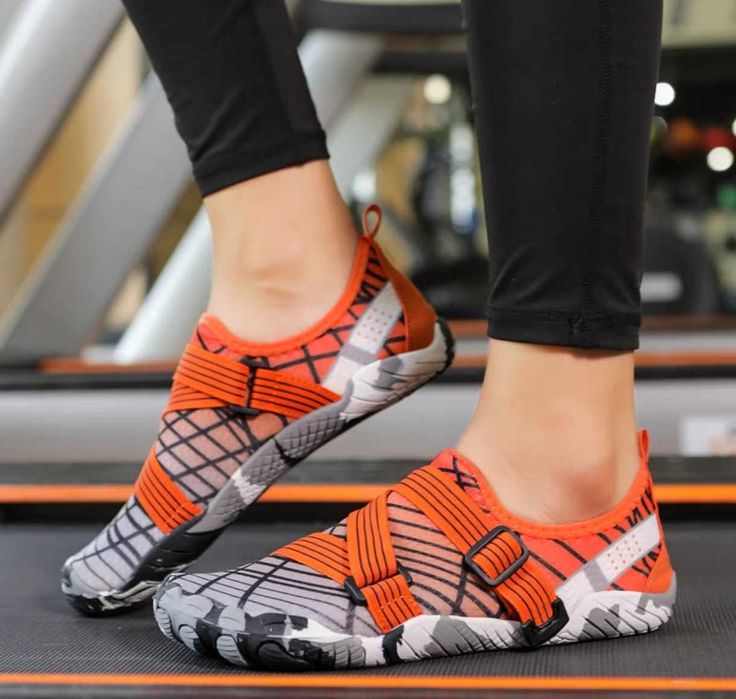 Аквашузы. Обувь для плавания. Обувь для пляжа и бассейна