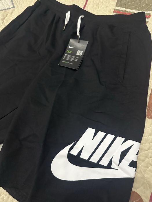 Pantaloni scurți nike
