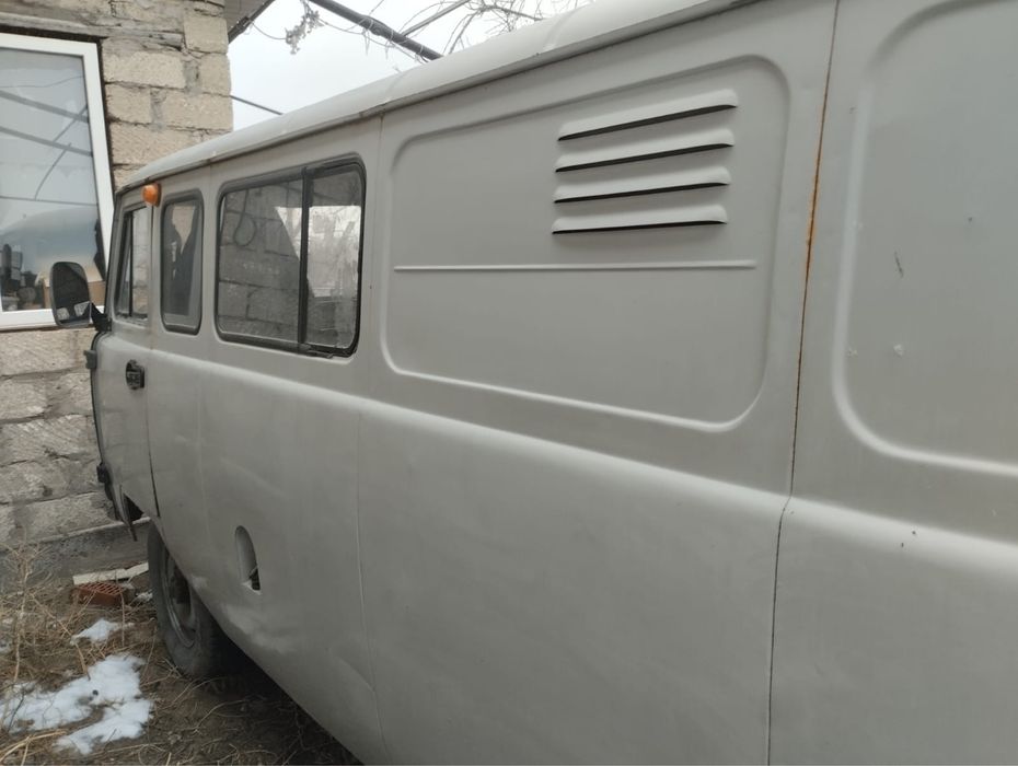 Уаз Буханка отличная машина на ходу .