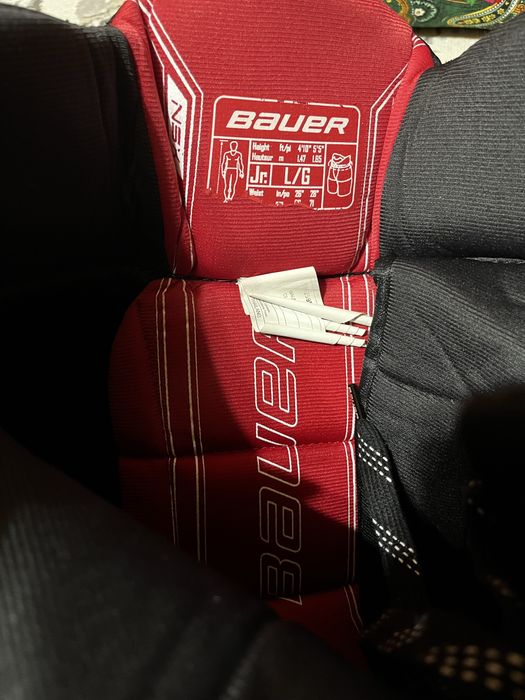 Продаю хоккейную форму