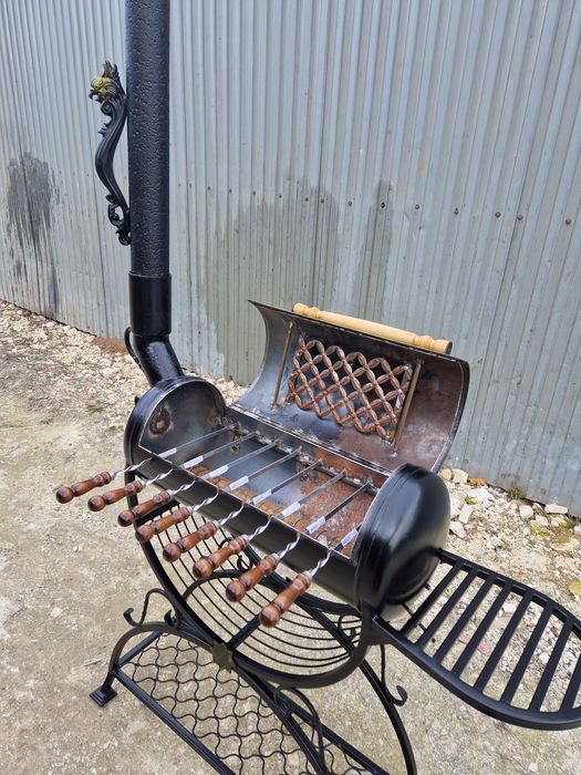 Мангал барбекю с шампурами