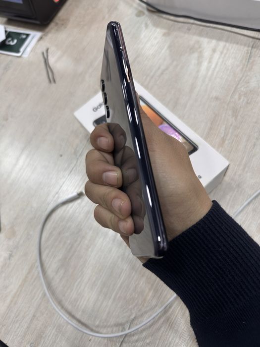 galaxy A32 6 Gb 128 Gb sotiladi