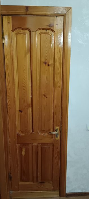 Двери межкомнатные деревянные