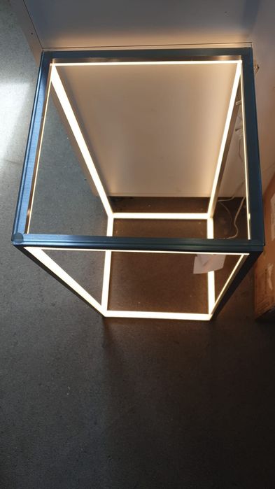 Lampă de podea LED 9,5W, 30x30x60 cm