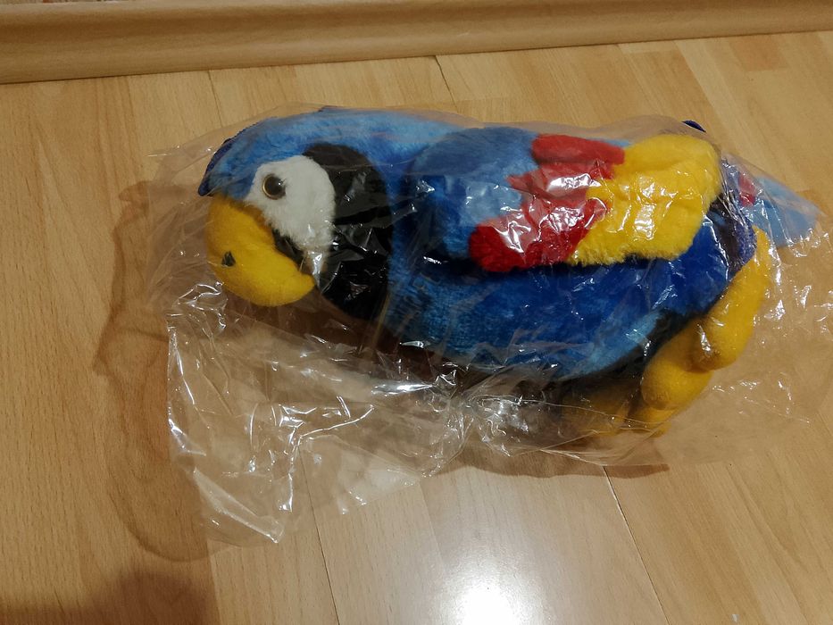 Раничка Папагал и други плюшени