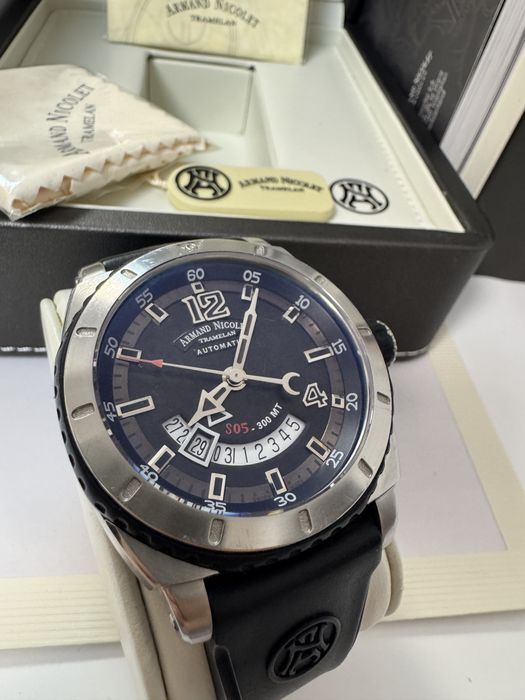 Armand Nicolet S05-3 | automatic 44mm