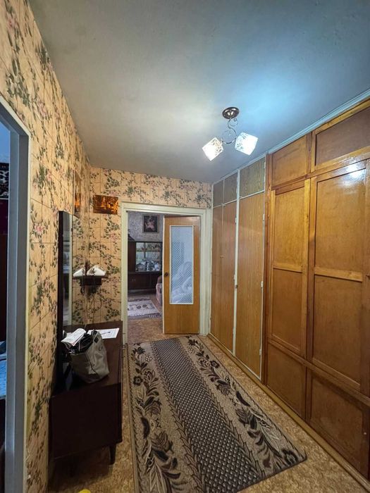 Продам 2 комн квартиру Сити молл