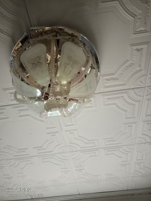 Продам люстру срочно район кшт