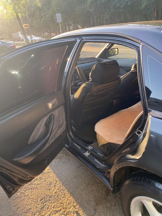 Продам хонда аккорд 1993г