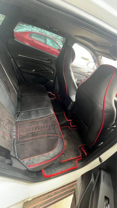 Продам авто чехол в отличным сость