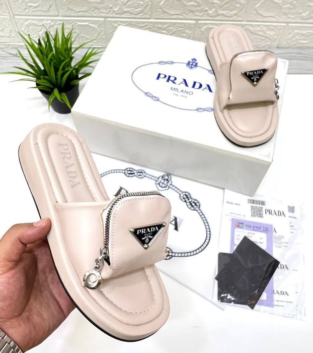 Ugg-uri diferite modele