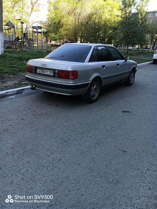 Продаю Ауди 80 Б4 в хорошем состоянии