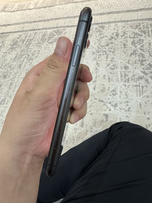 IPhone 11 64 гб продам