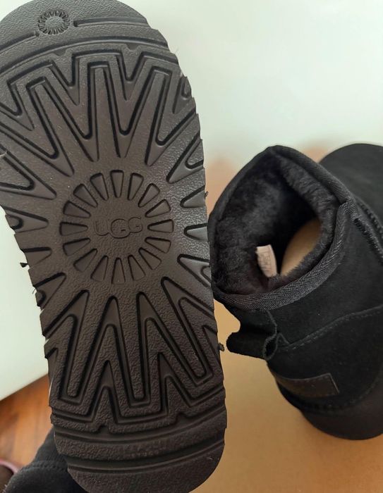 UGG Mini Negre .